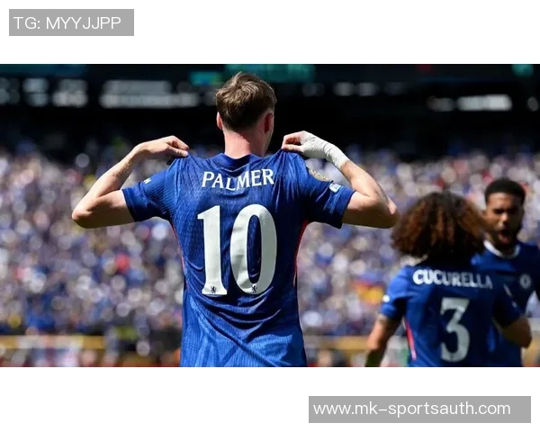 巴黎圣日耳曼逆转切尔西引发转会风波全场沸腾瞬间回顾