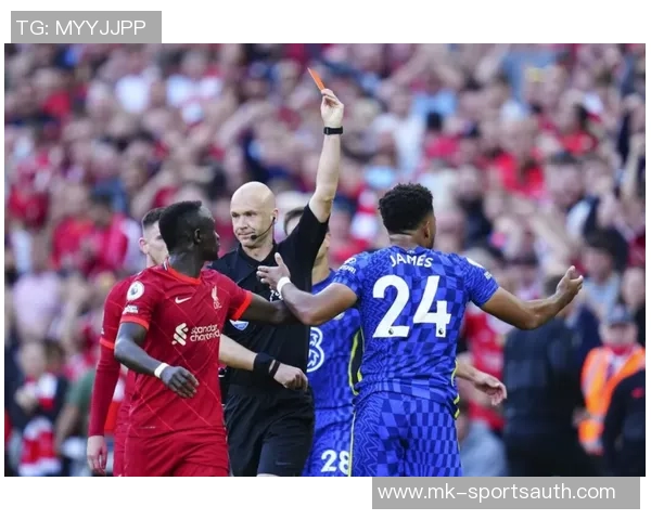 英超激战：拜仁险胜波尔图红牌事件引发全场热议与争议